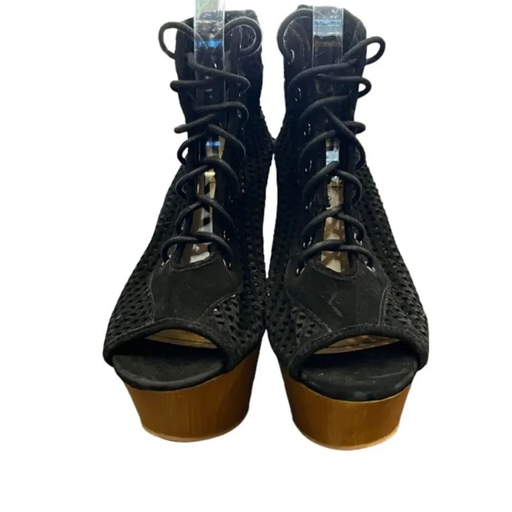 Rouge Helium Super Platform with Cutout Heel, Laced, Perforated Upper Size‎ 9